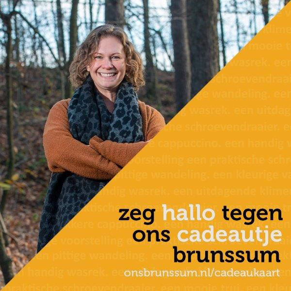 MarlouBloteVoetenPark_geel_vierkant